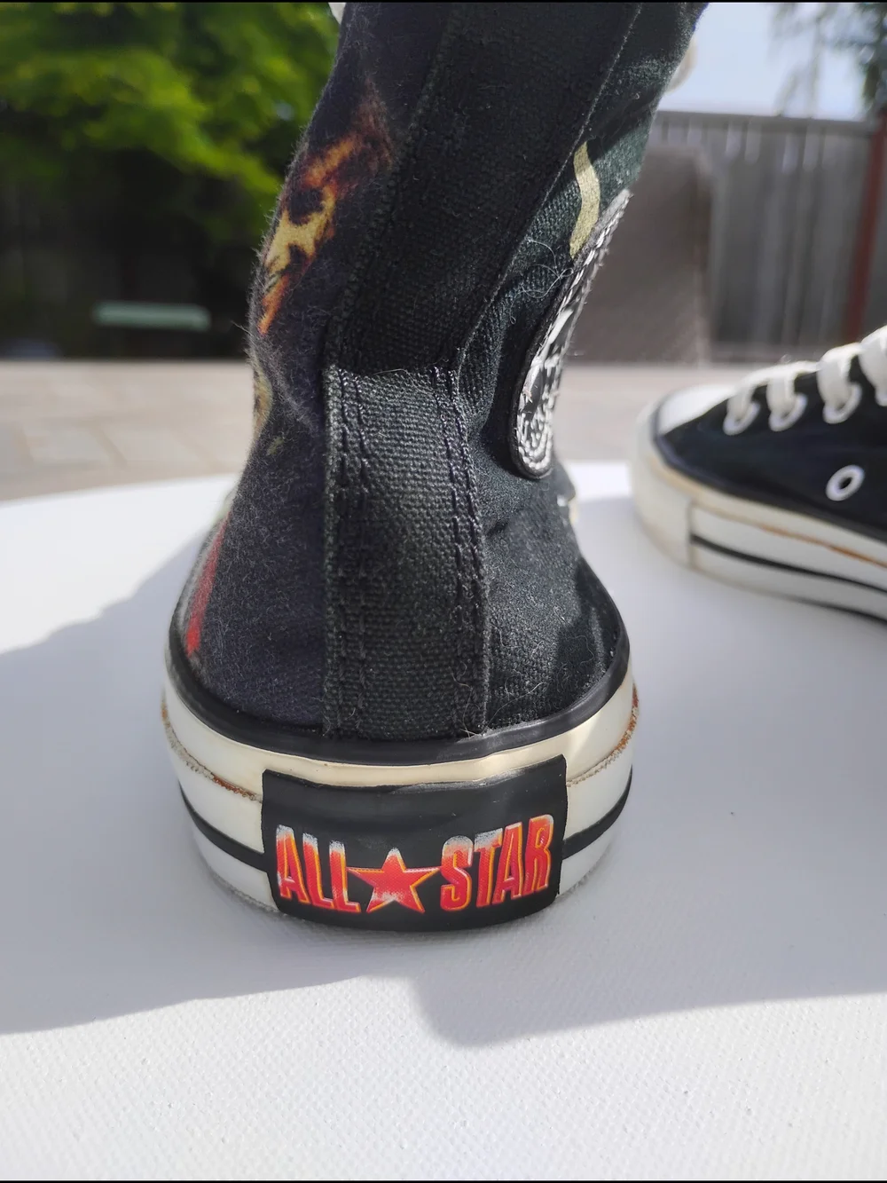 RARE Converse x AC/DC High Top Sneakers Men’s 7 Women’s 9 Vintage 2009 Rock Band - Picture 9 of 16